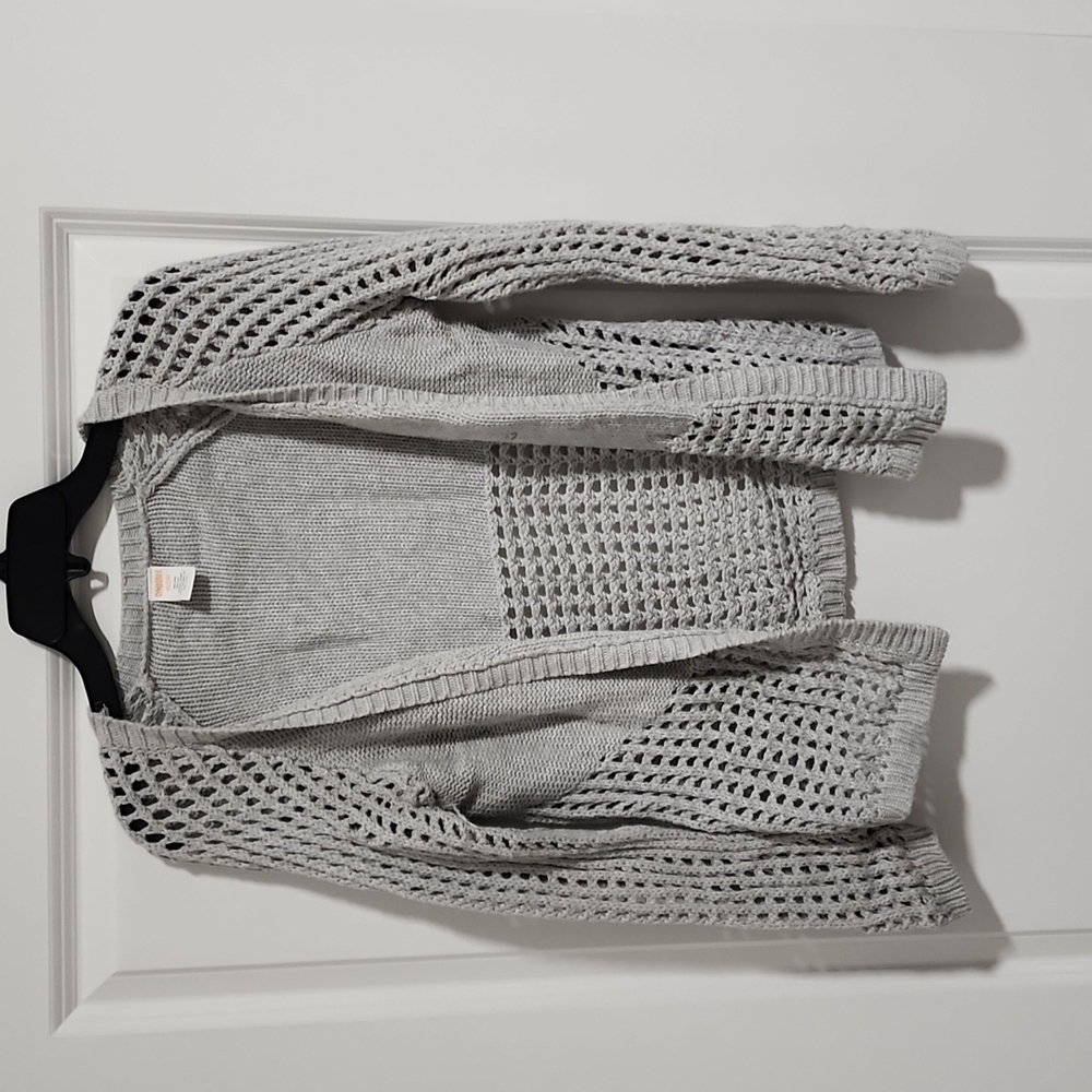 Gymboree Girls grey knit cotton cardigan.